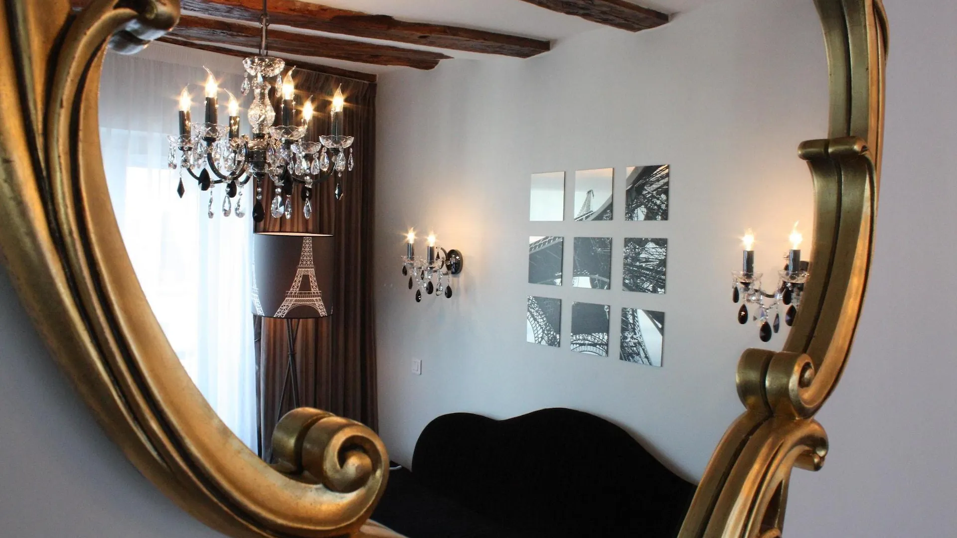 Boutique Konfidentiel Paris